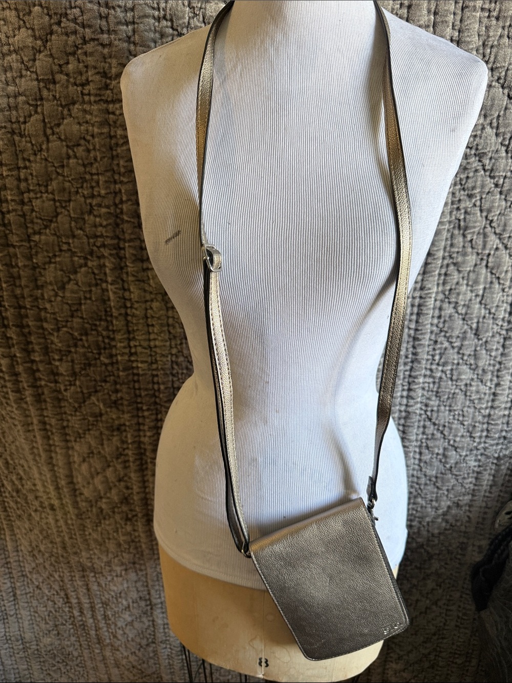 Metallic Silver Gold Crossbody Bag - Sleek Everyday Shoulder Bag Sevethegirls
